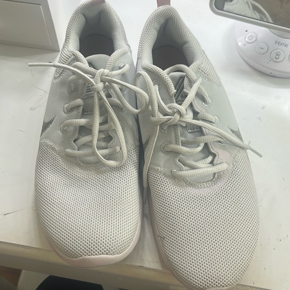 Nike Flex Sneakers